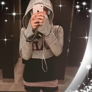 Meet your Posher, Lindsey